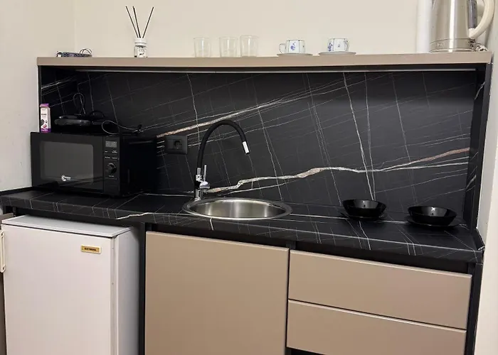 Prayla Luxury At Condor Center 티라나