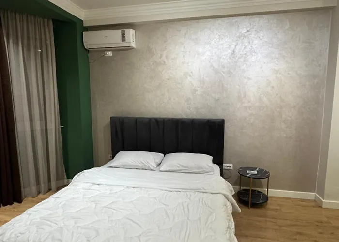 아파트 Prayla Luxury At Condor Center