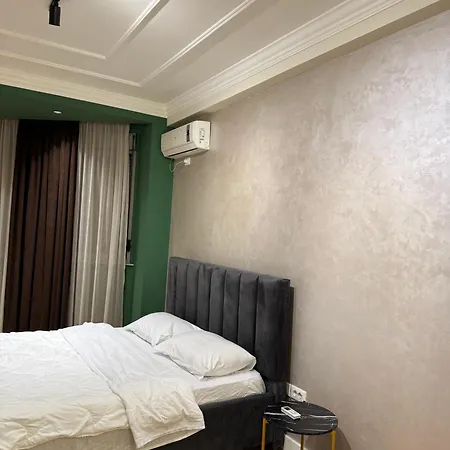 Prayla Luxury At Condor Center Apartment