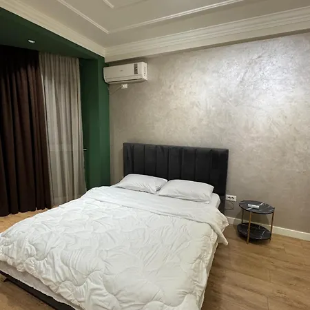 아파트 Prayla Luxury At Condor Center *
