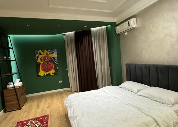 Prayla Luxury At Condor Center * Tirana