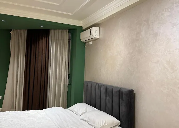 Prayla Luxury At Condor Center *